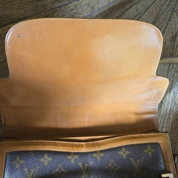 Vintage Louis Vuitton Crossbody Handbag - Picture 13 of 16